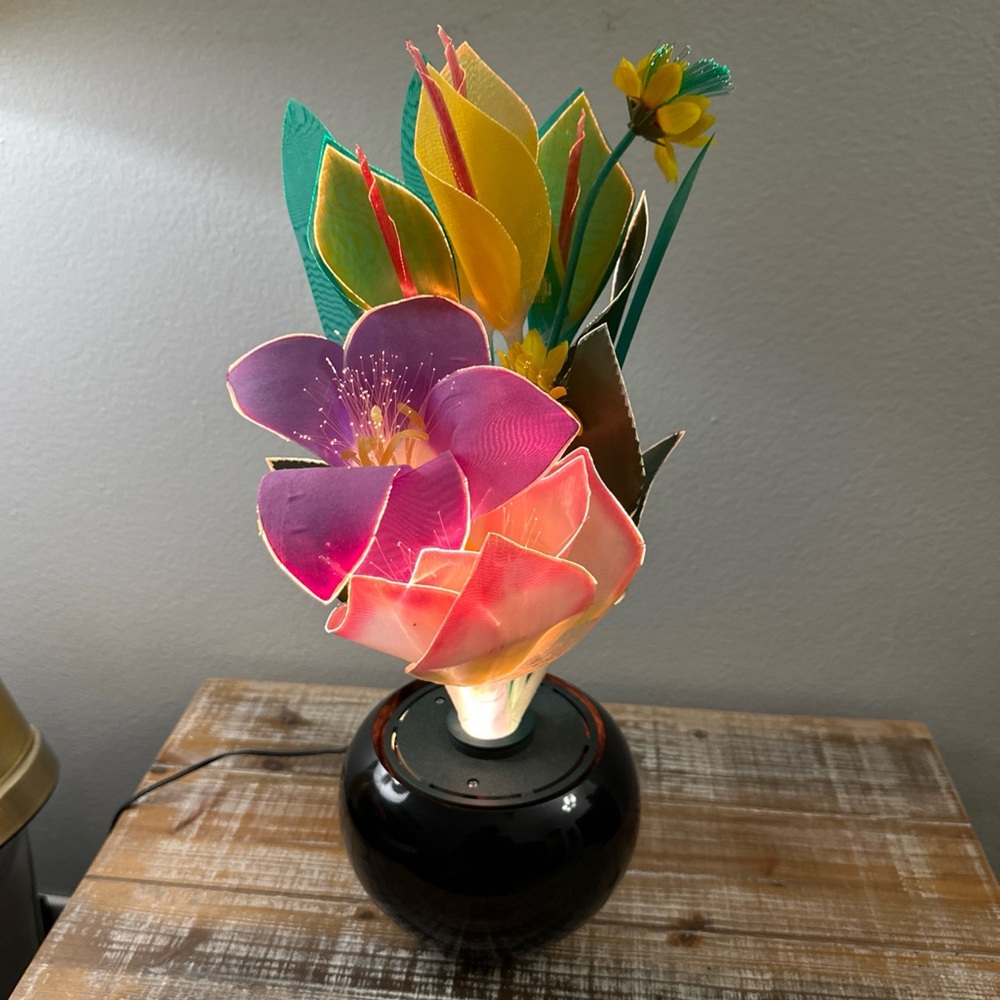 Vtg 90s Fiber Optic Multi-Colored Spencer Gift Floral Lamp Home Decor